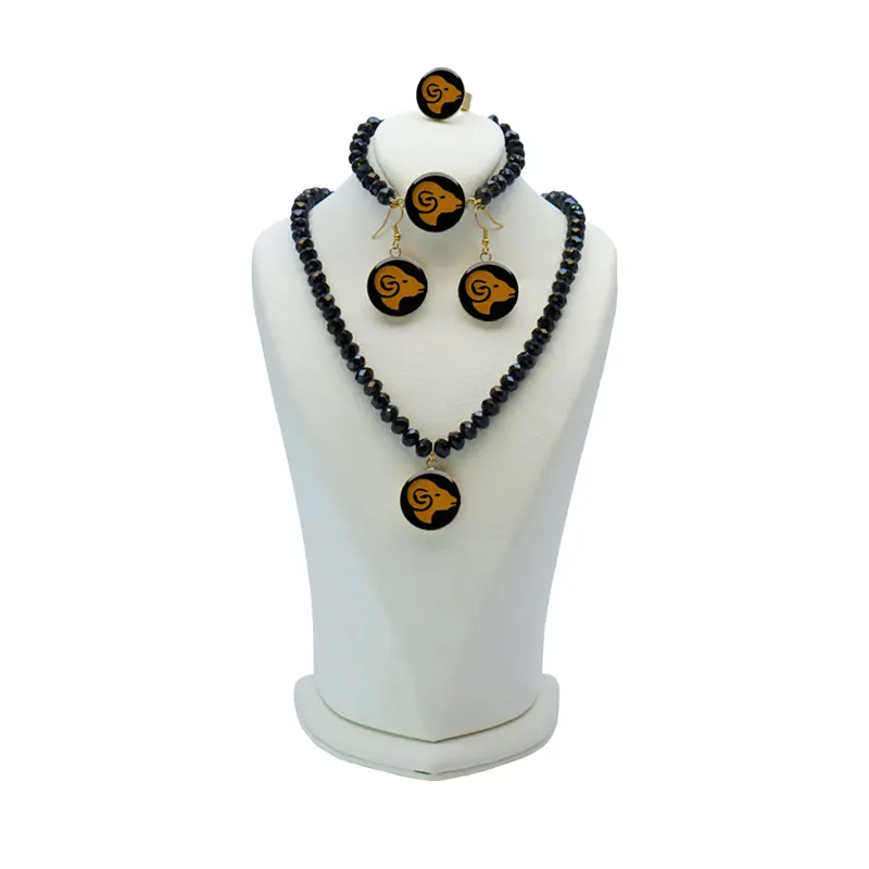 ست کامل ماه تولد فروردین