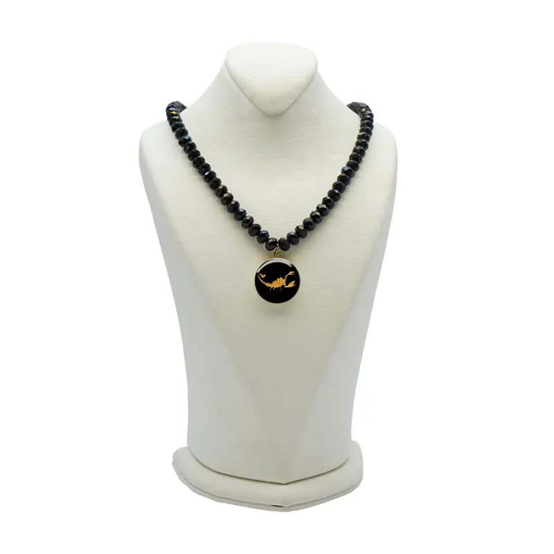 گردنبند ماه تولد آبان