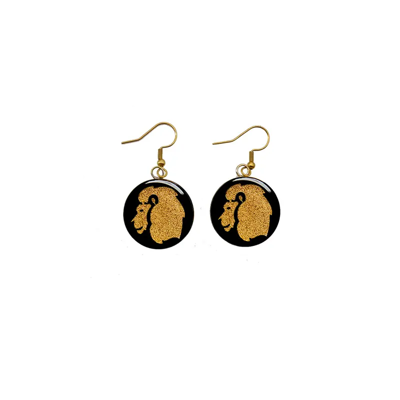 گوشواره ماه تولد مرداد