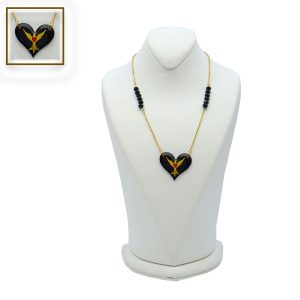 آویز سنگ و زنجیر پرنده با قلب